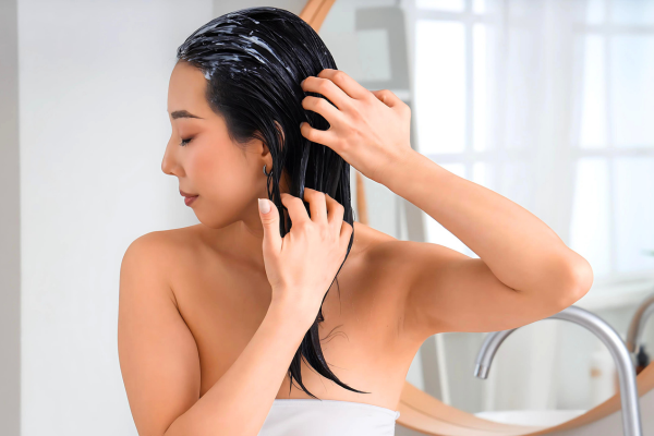 Leave-In Conditioner for Curly Hair: 7 Powerful Secrets for Ultimate Moisture